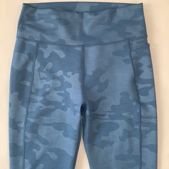 Sweaty Betty Super Sculpt 7/8 Yoga Leggings - Picture 3 of 5